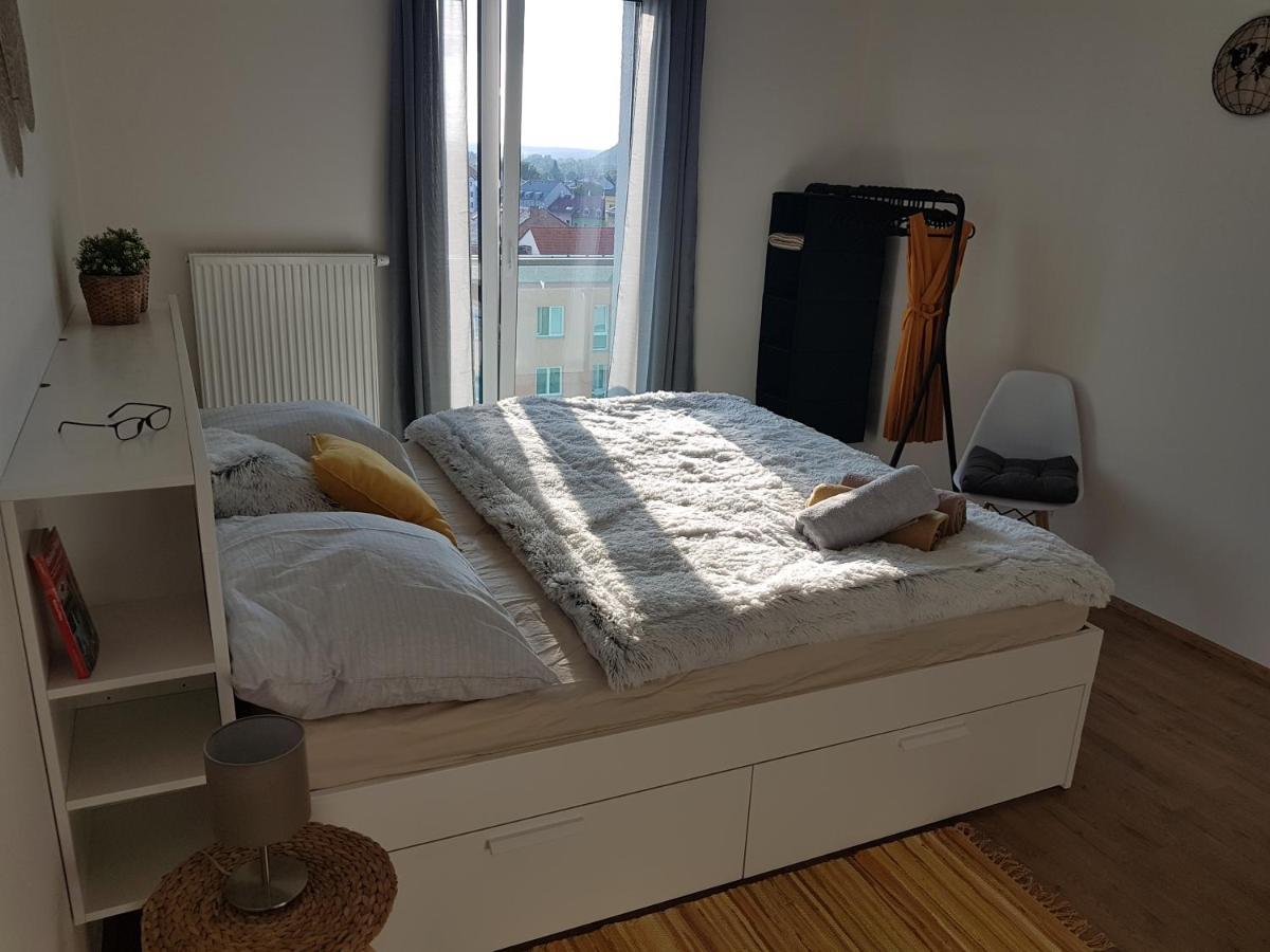 Kavi Apartments #1, Top Sunset View Пилзен Екстериор снимка