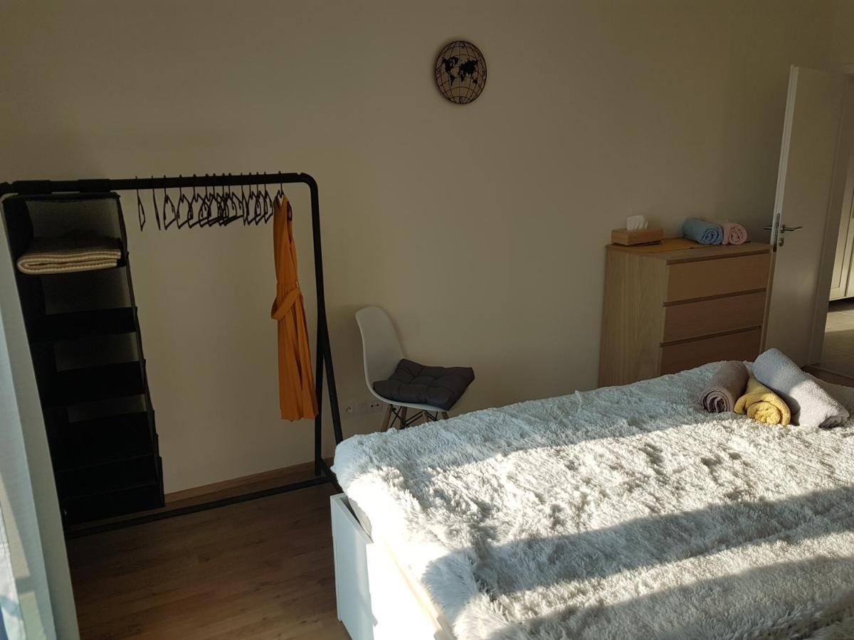 Kavi Apartments #1, Top Sunset View Пилзен Екстериор снимка